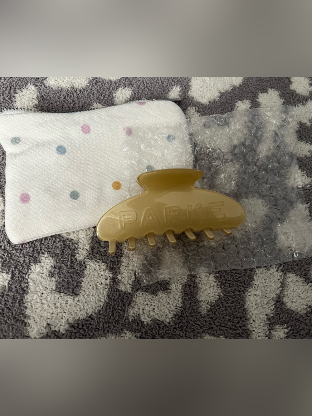 Parke Sparkly Peel Claw Clip